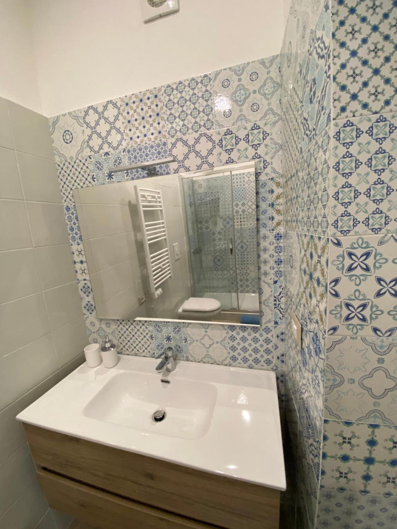 All'Imbrunire Exlusive Apartment 萨莱诺 外观 照片